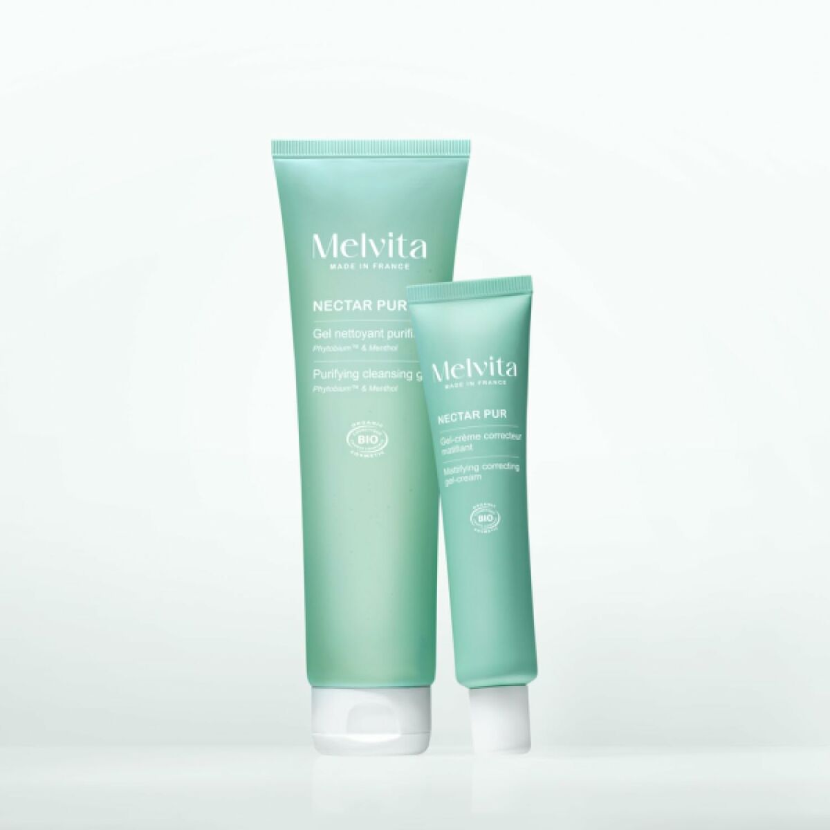 V5H2222AEEC65864BFFF4A491D7825F885AR6240023P6