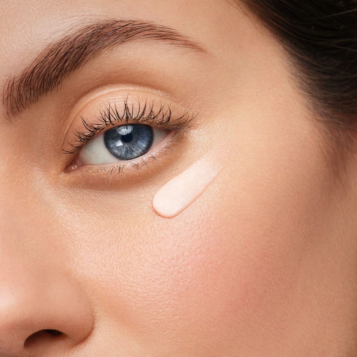 V2HF0F94DF331696FF7B5CEA05F676ECE33R7371159P4